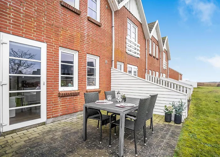 25 Apartament